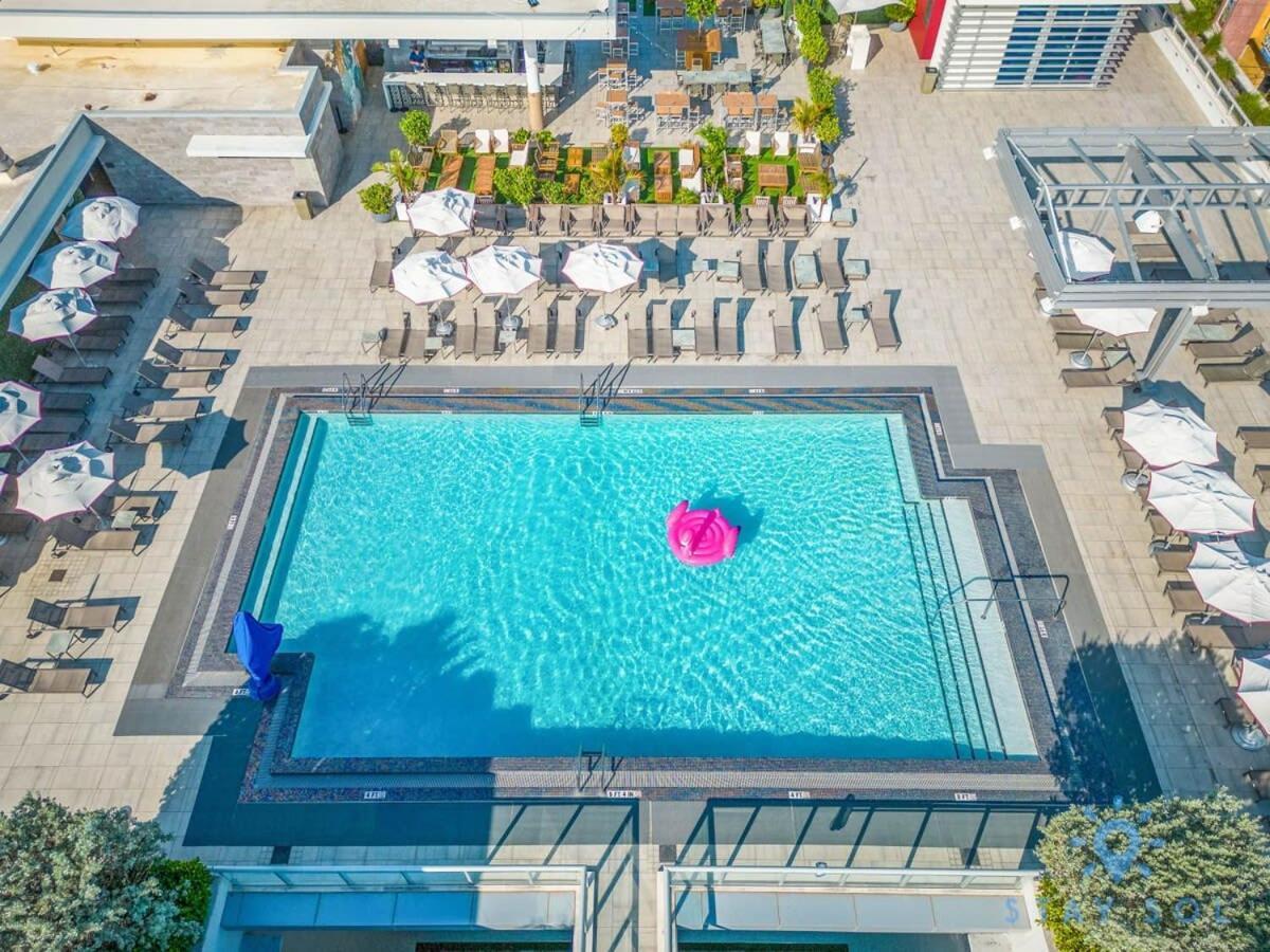 Beachfront Condo Resort - ROOFTOP POOL Hollywood Esterno foto